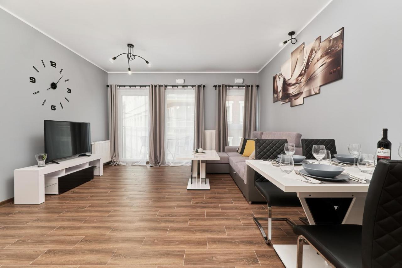 Apartments Wroclaw Jana Pawla II With Free Parking Wroclaw By Noclegi Renters Экстерьер фото