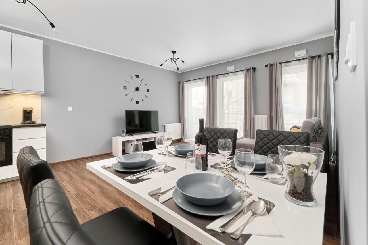 Apartments Wroclaw Jana Pawla II With Free Parking Wroclaw By Noclegi Renters Экстерьер фото