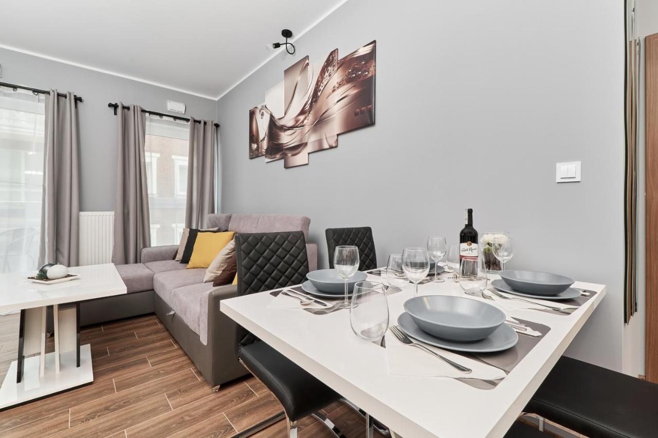 Apartments Wroclaw Jana Pawla II With Free Parking Wroclaw By Noclegi Renters Экстерьер фото